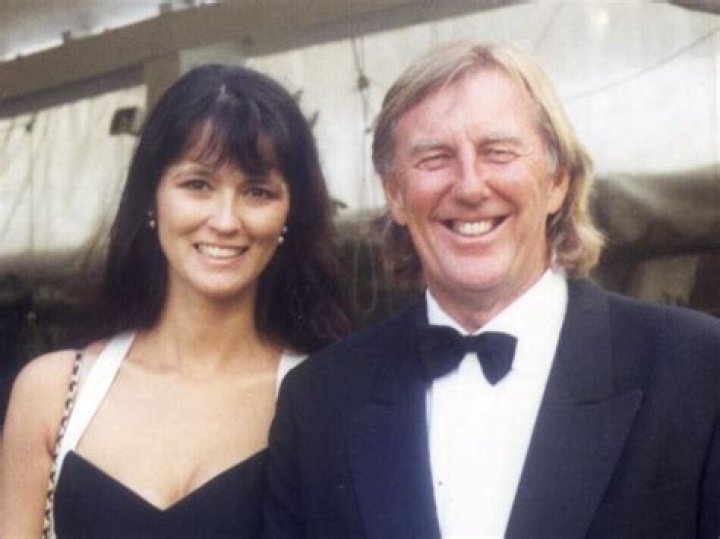 
Julie Singleton Age, Birthday, Wikipedia, Who, Nationality, Biography 