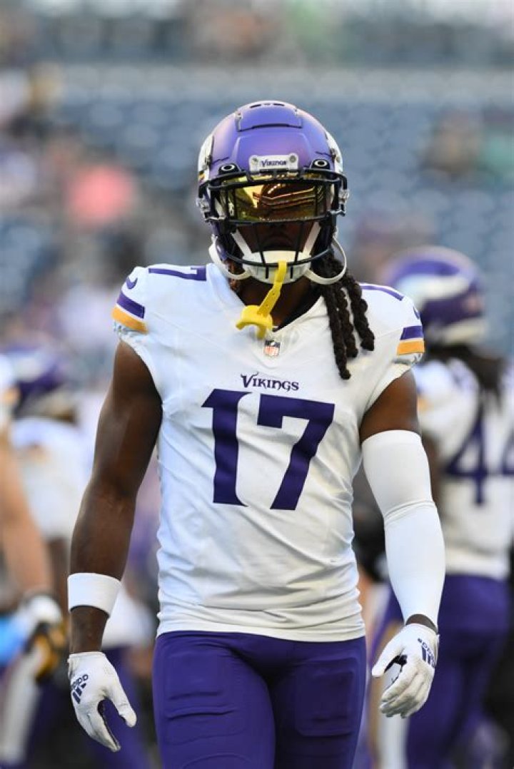 K.J. Osborn age, height, ethnicity, family, college, 40 time, draft, trade, net worth, Instagram