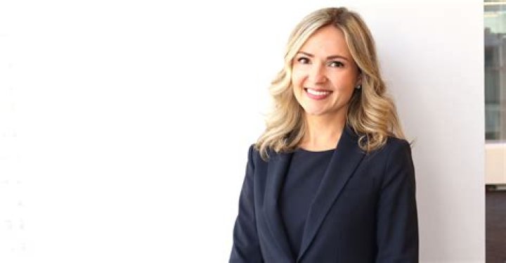 Dr. Karen (Woll) Phelan, MD – Rockford, IL