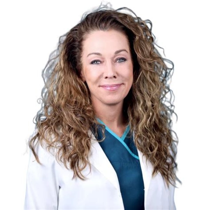 Karen Pratt – Paris, TN