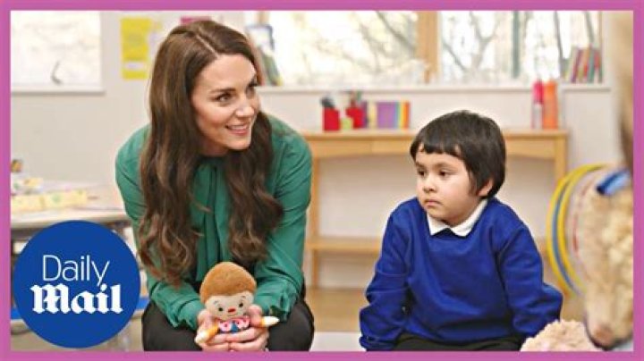 Kate Middleton Talks The Ups And Downs Of Parenting While Hanging Out With Toddlers!