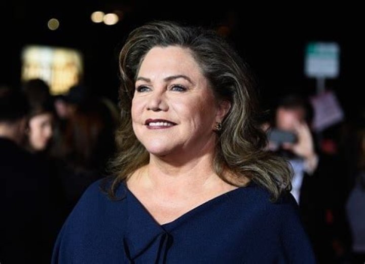 Kathleen Turner Net Worth, Age, Birthday, Wikipedia, Who, Nationality, Biography
