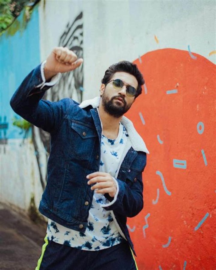 
Kaushal Amrutiya Height, Weight, Net Worth, Age, Wiki, Who, Instagram, Biography 