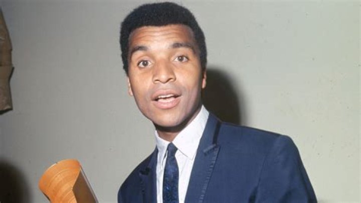 Kenny Lynch Biography – Facts, Childhood, Achievements