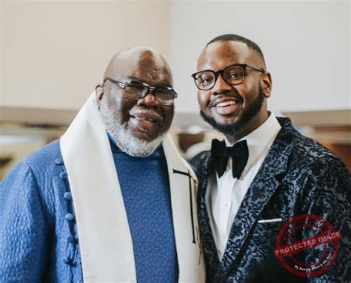 Kurt Bardella Wiki Bio: Age, Birthday, Ethnicity, Wife, Wedding, Net Worth, Twitter, Parents