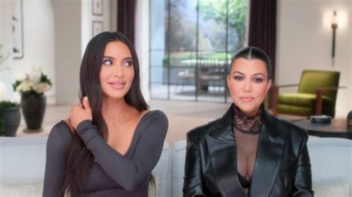 KUWK – Did Kim And Kourtney Kardashian Appear In A Tupac Video?