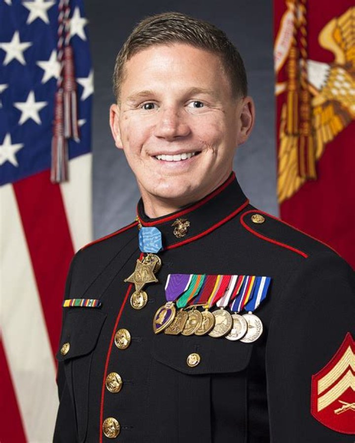 Kyle Carpenter Biography – Life Story of the U.S Marine & Motivational Speaker