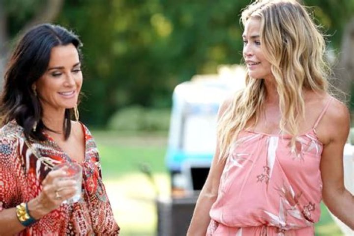 Kyle Richards Gets Dragged After Calling Denise Richards A Ragamuffin — Issues An Apology