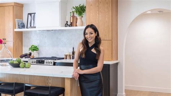 Lauren Brito Shortt From Selling the OC: Realtor’s Age, Ethnicity, Nationality, Husband, Instagram & More Details!