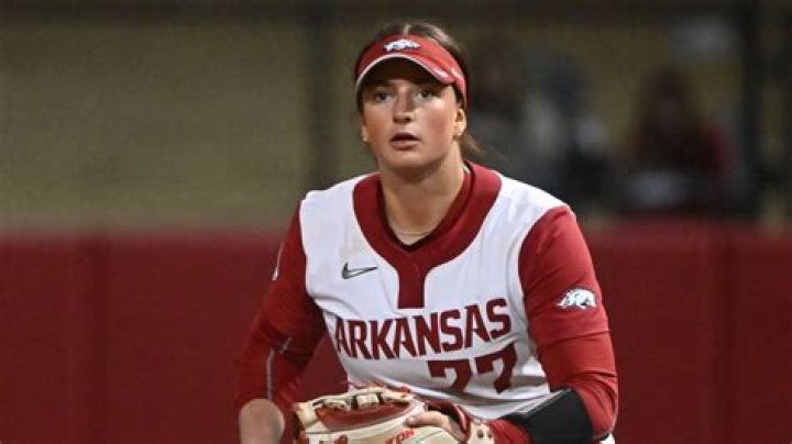 Lauren Burke Wikipedia And Age: Meet The Softball Player On Instagram