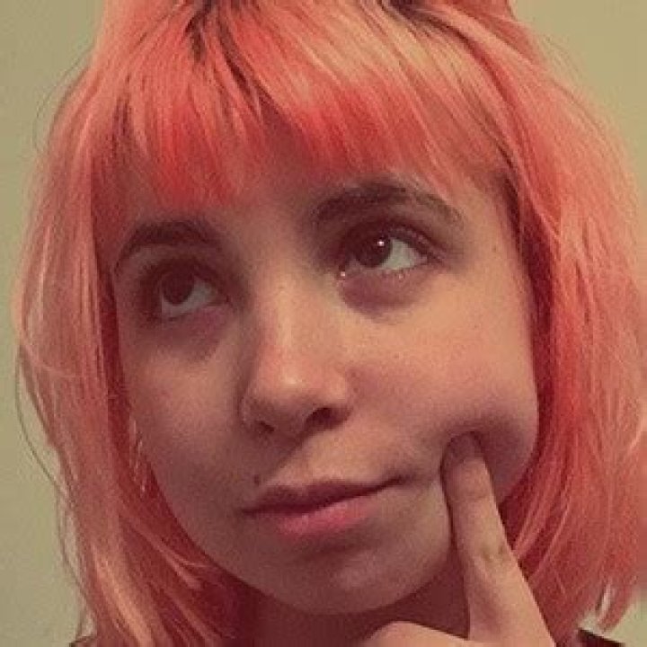 Lili Trifilio Bio, Wiki, Age, Height, Family, Husband, Songs and Net Worth.