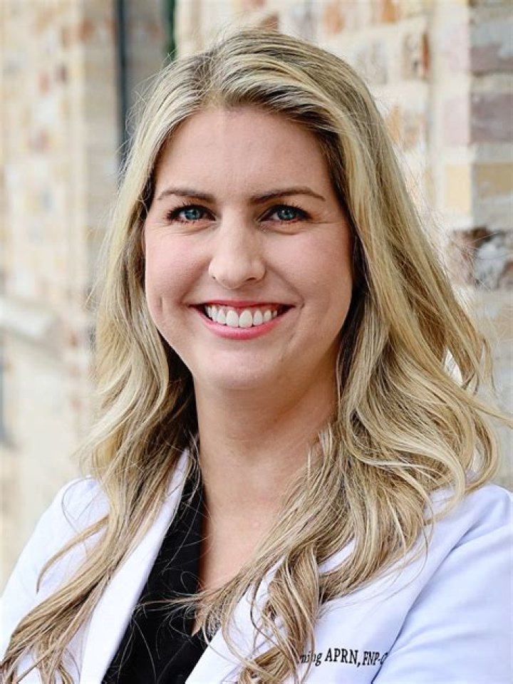 Lindsey (Featherstone) Langan – Oak Lawn, IL