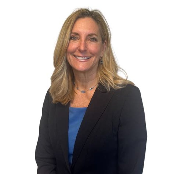 Dr. Lisa Godfrey, MD – Leawood, KS