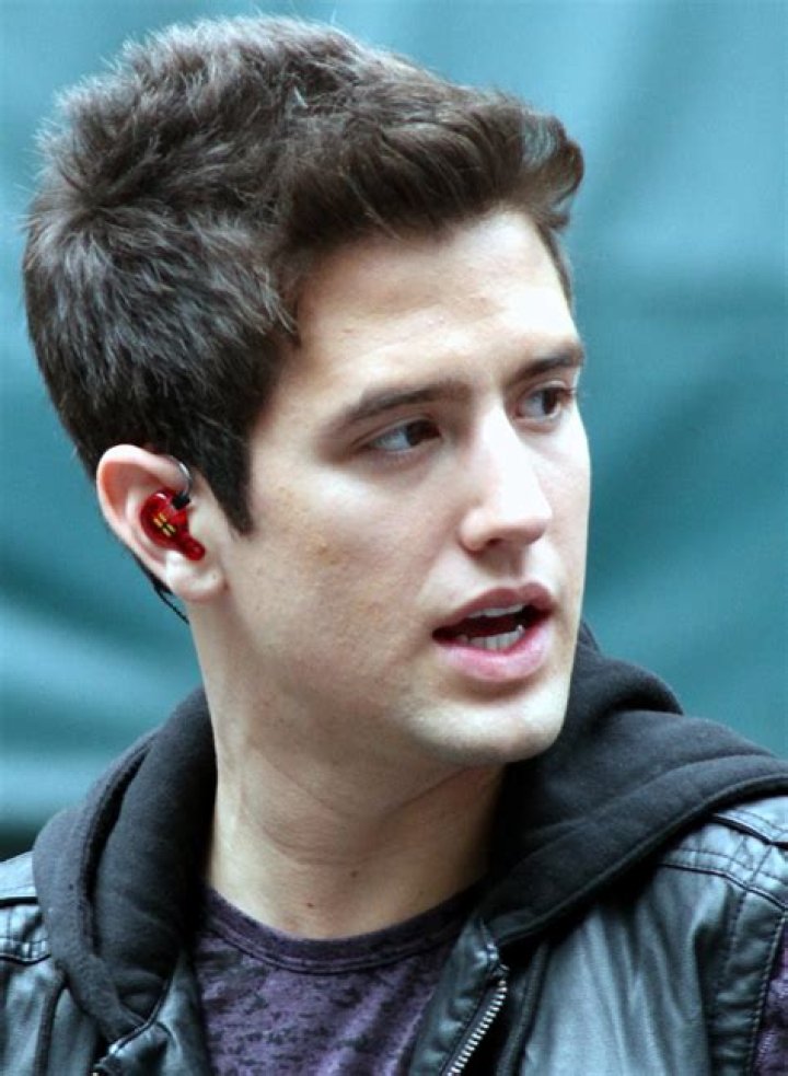 Logan Henderson Biography - Facts, Childhood, Family Life & Achievements