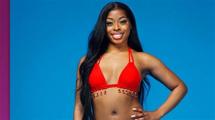 ‘Love Island’ fans are over the moon about a woman of color finally being the center of attention