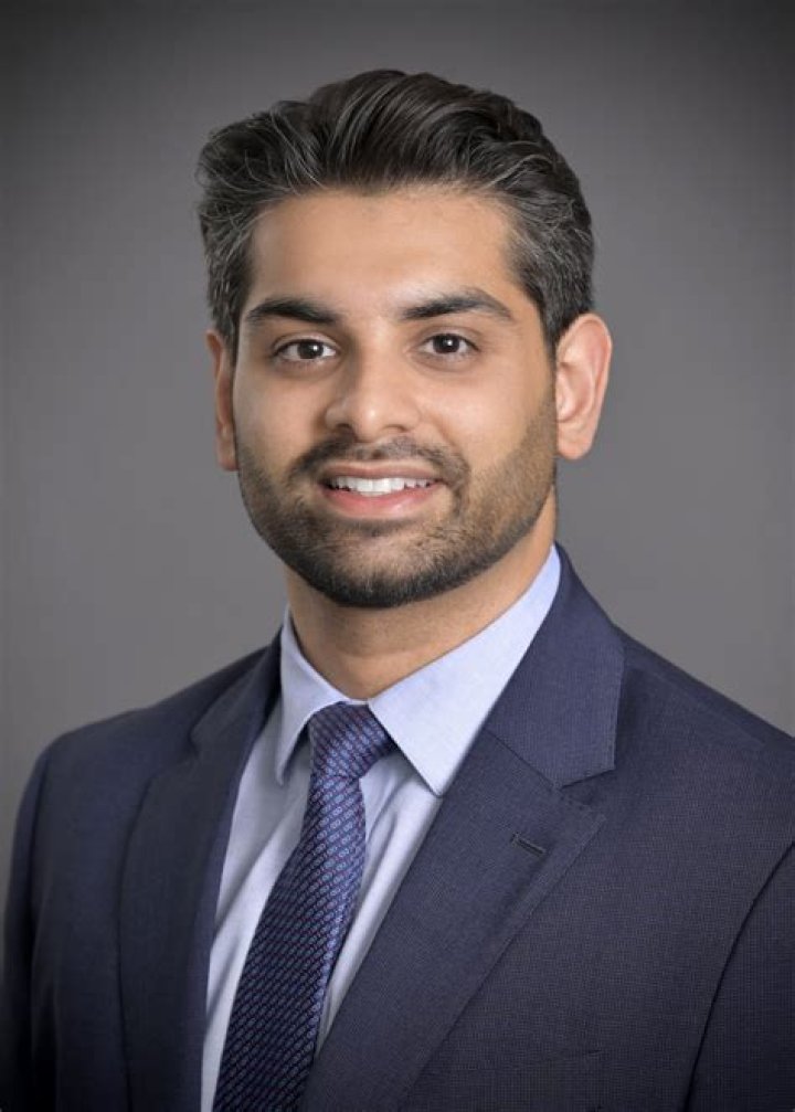 Dr. M Sheikh, MD – Downers Grove, IL