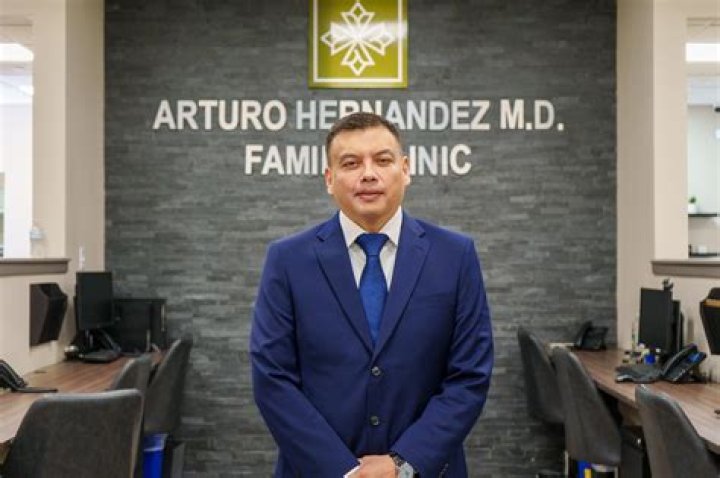 Dr. Marcos (Henriquez) Henriquez Morales, MD – Staten Island, NY