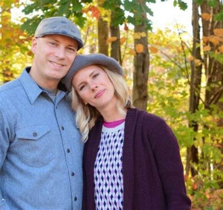 Who is Mo Brooks wife? Bio, age, children, job, net worth