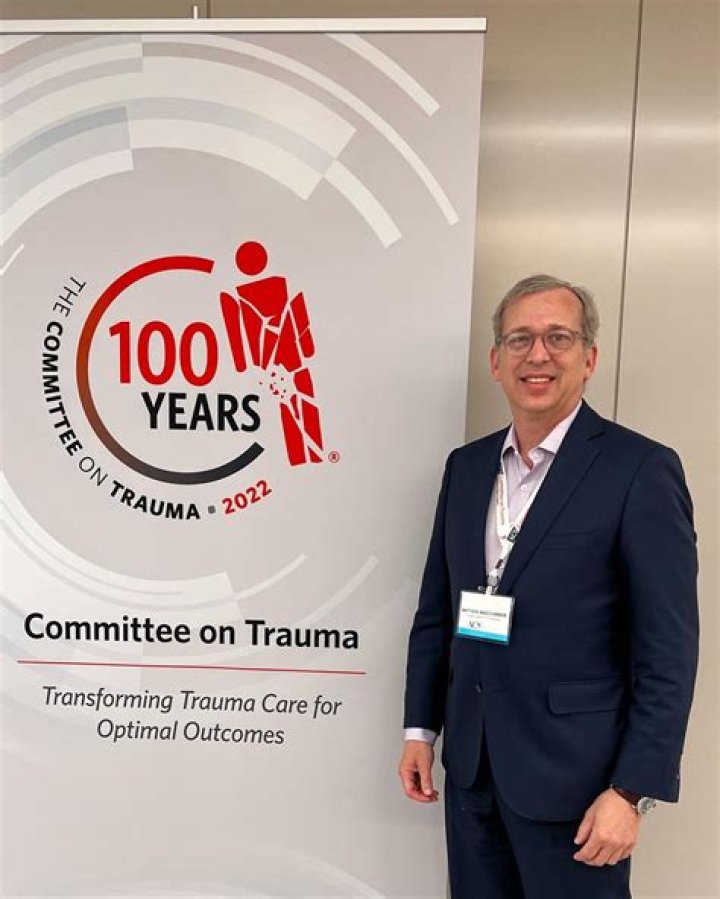 Dr. Mathew MacCumber, MD – Harvey, IL