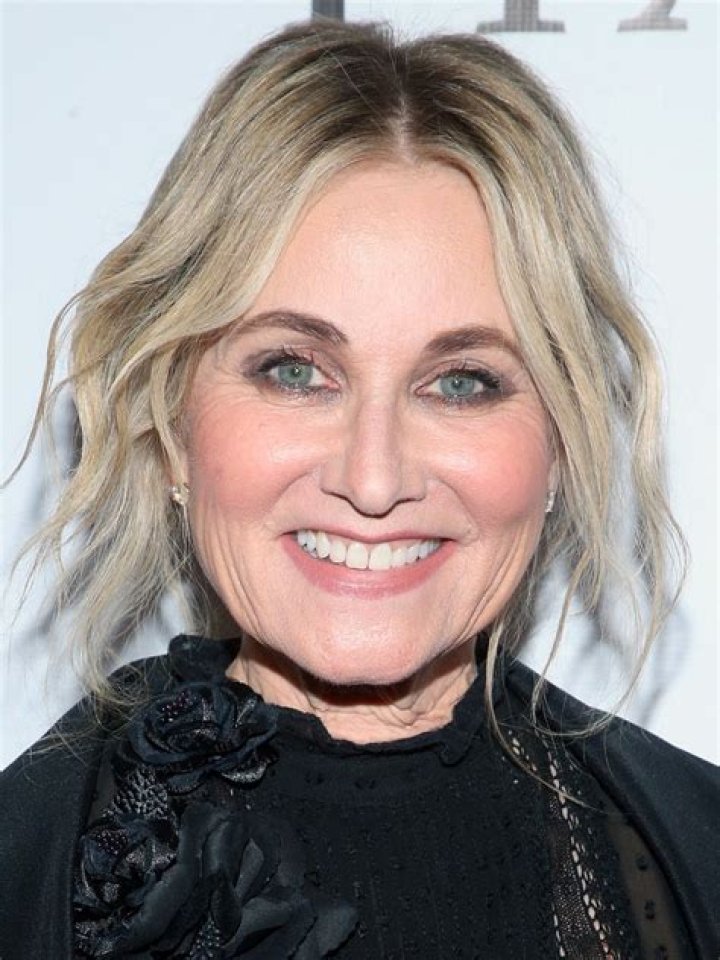 Maureen McCormick Biography - Facts, Childhood, Family Life & Achievements