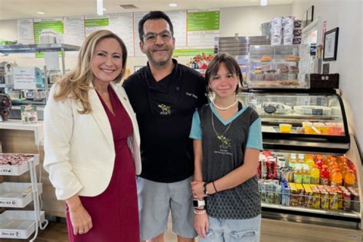 Meet Debbie Mucarsel-Powell Husband Robert Powell And Explore Her Net Worth And Kids