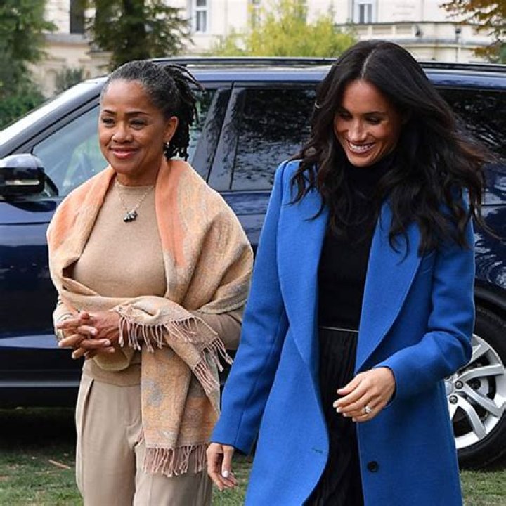 Meghan Markle’s Mother Will Not Spend Christmas With The Royals!