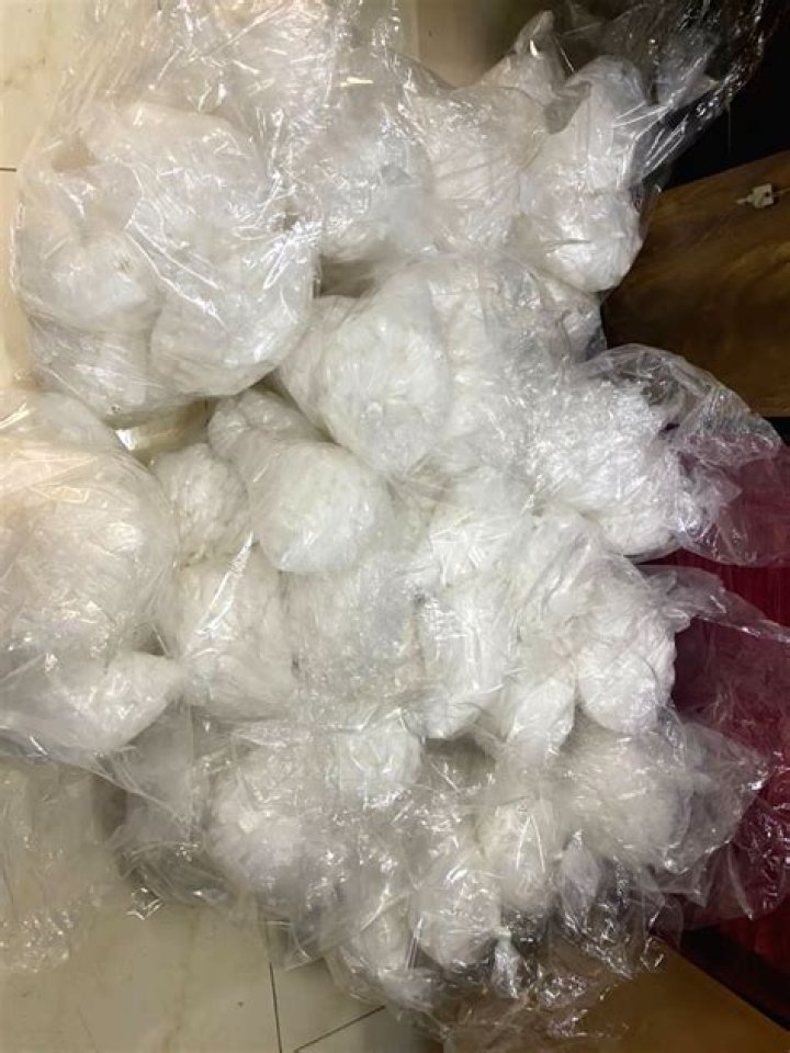 
Meth, cocaine valued at over 1K cr seized in Navi Mumbai 