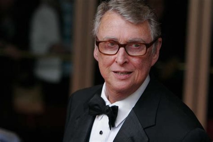 Mike Nichols Biography - Facts, Childhood, Family Life & Achievements