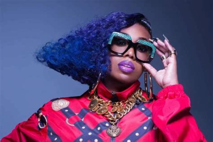 Missy Elliott Recreates The Classic ‘Supa Dupa Fly’ Album Cover After 22 Years – See It Here!