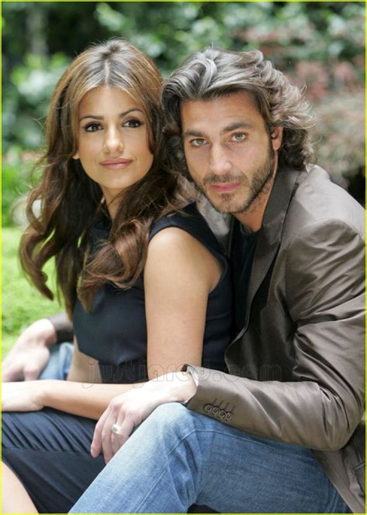 Monica Cruz Husband, Net Worth, Daughter, Sister, Height & More