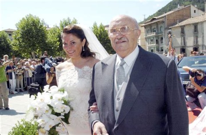 Meet Ana Folch, Carlos Caballé