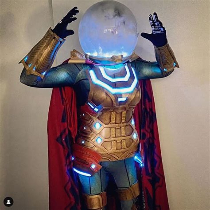 Mysterio’s Fishbowl Helmet Confirmed For Spider-Man: Far From Home