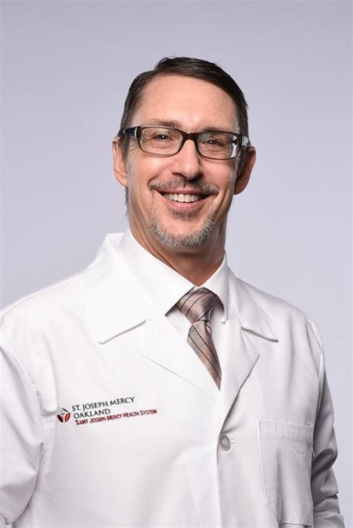 Dr. Nathan Chase, MD – Clarkston, MI