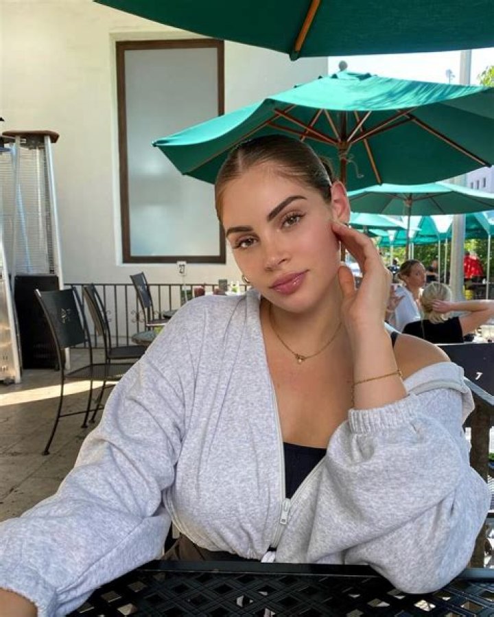 Nazanin Kavari Biography - Facts, Childhood, Family Life & Achievements