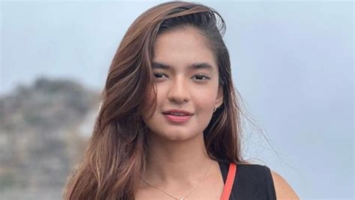 Anushka Sen in Bathing Suit Says "Just Keep Swimming" — Celebwell