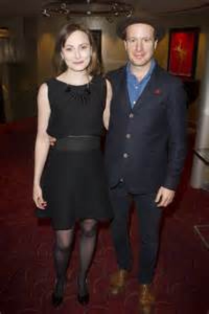 Chloe Madeley in Bathing Suit Has "Day 1 in Paradise" — Celebwell