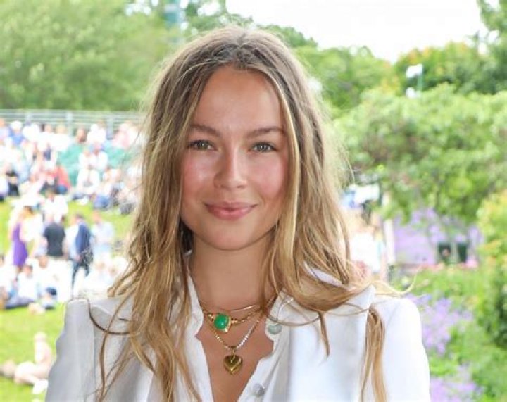 Emma Louise Connolly in Bathing Suit Shows Off "Beachball" Baby Bump — Celebwell