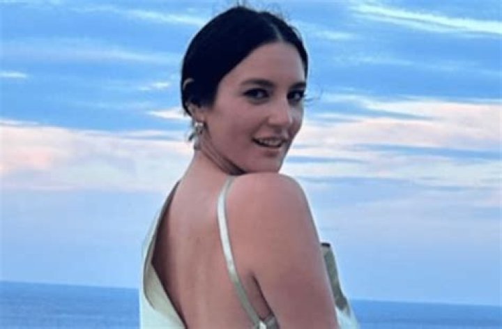 Gracie McGraw Shares Swimsuit Photo of "Adventures" — Celebwell