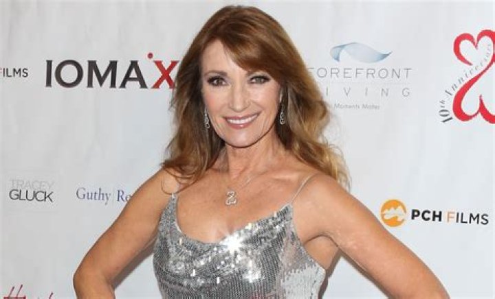 Jane Seymour In Bathing Suit Says “Look Forward With Hope” — Celebwell