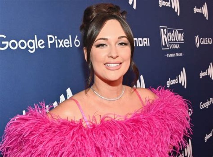 Kacey Musgraves in Bathing Suit Shares Rare Vacation Photos — Celebwell