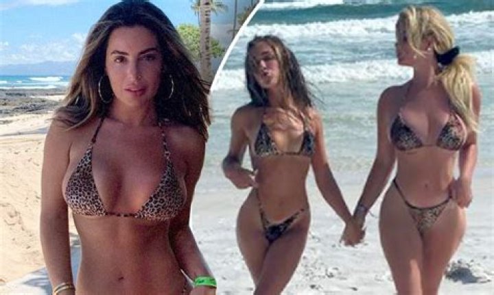 Kim Zolciak-Biermann and Ariana Biermann in Bathing Suits "Party" — Celebwell