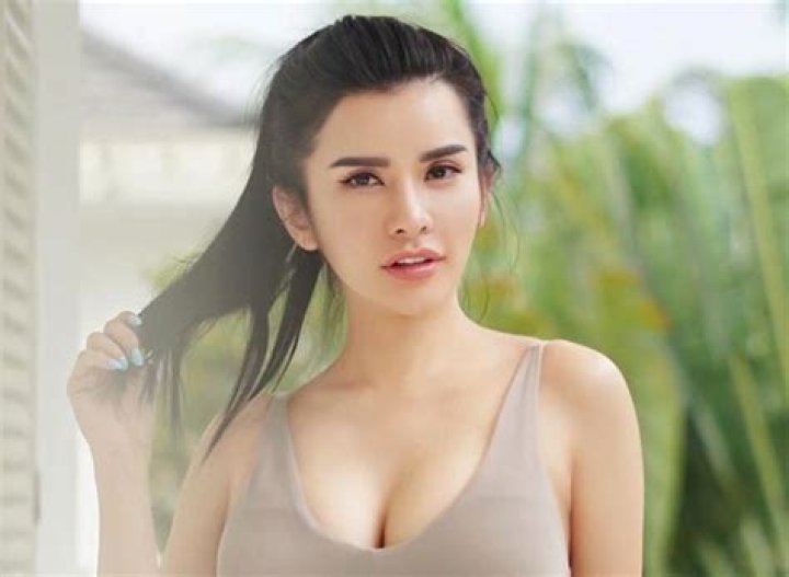 Maria Vania in Bathing Suit Says "Love This View" — Celebwell