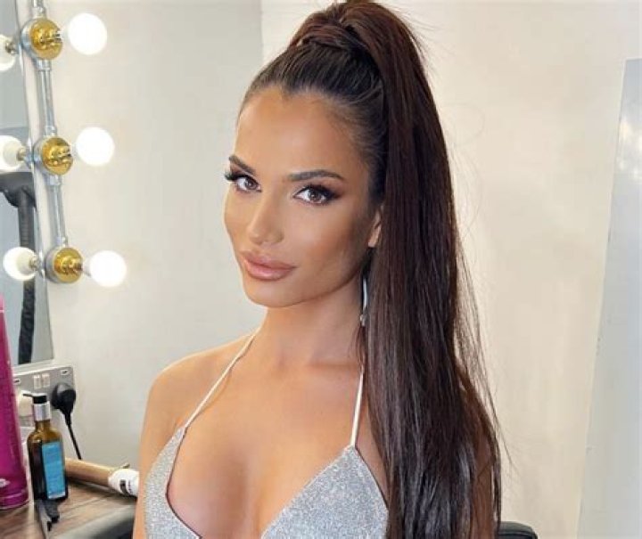 Nicole Bass in Bathing Suit Enjoys "First Day Back" — Celebwell