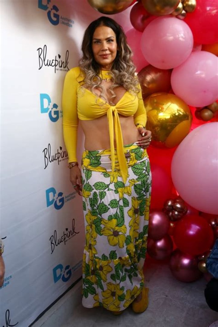 Niurka Marcos in Bathing Suit is "Pampering" — Celebwell