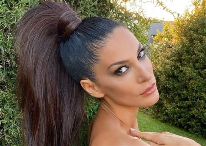 Silvina Escudero in Bathing Suit Shares Look From "Mallorca" — Celebwell