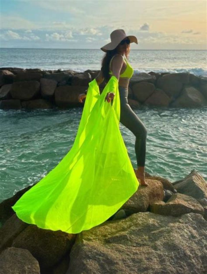 Sonakshi Sinha in Bathing Suit is "Flirtatious" — Celebwell