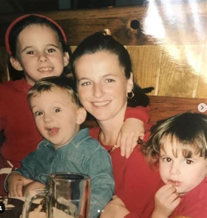 Nic Kerdiles family, wife, children, parents, siblings