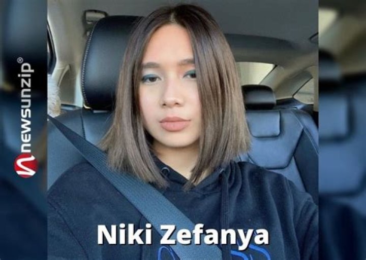 Niki Zefanya (Nicole) Height, How Tall (Singer) Age, Weight, Boyfriend, Ethnicity