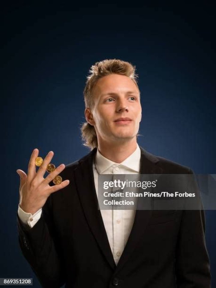 Olaf Carlson-Wee Height, Weight, Net Worth, Age, Birthday, Wikipedia, Who, Nationality, Biography