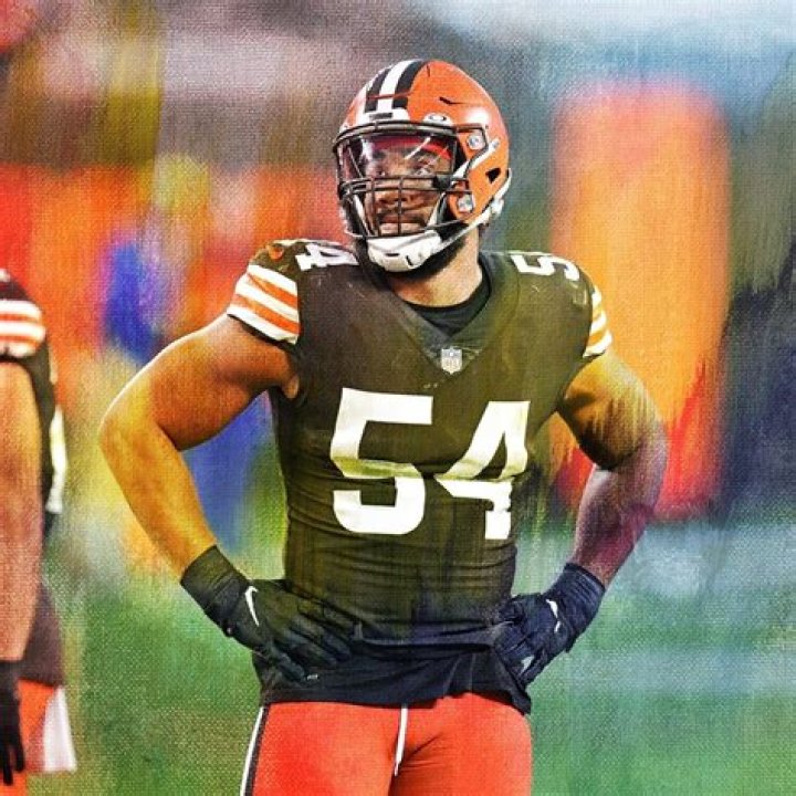 Olivier Vernon Bio – Career Achievements and Body Stats